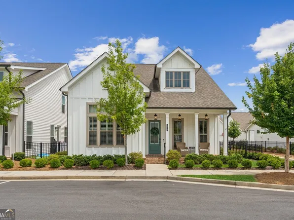 1673 Harvest Park Ln, Suwanee, GA 30024