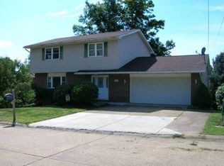 25 S Hills Dr, Parkersburg, WV 26101