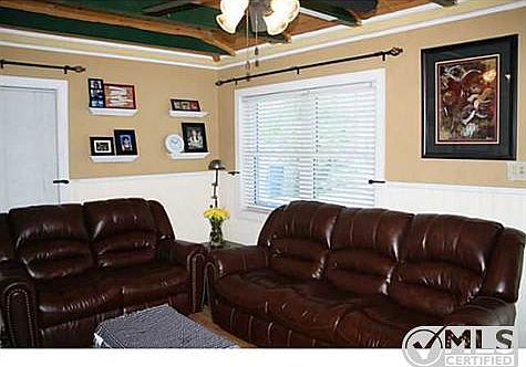 4th image of 4763 Sierra Vista Dr