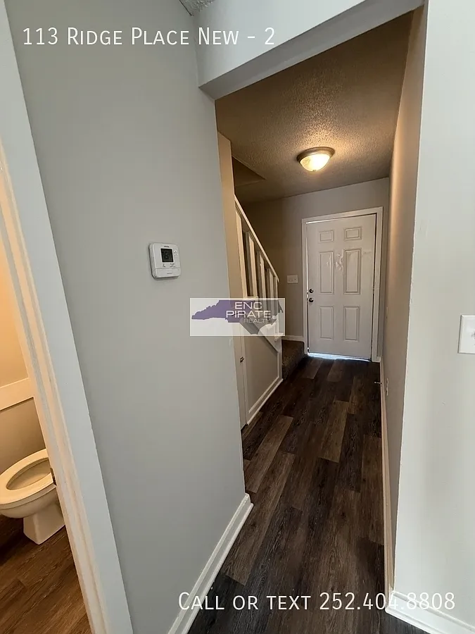 2 bed, 1.5 bath, $900 — Photo 4