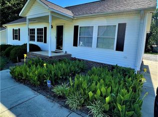 204 N Franklin St, Madison, NC 27025