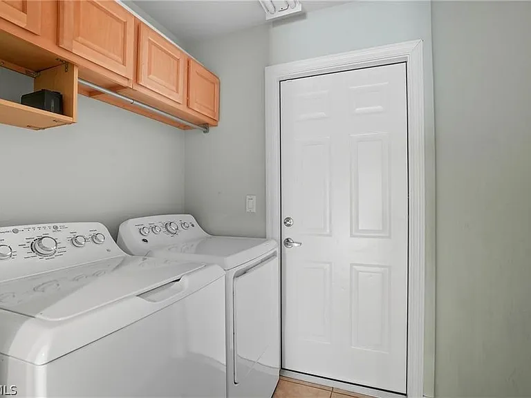 2427 Woodbourne Pl — Photo 22