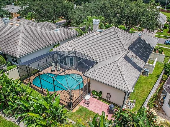 5th image of 10939 Woodchase Cir
