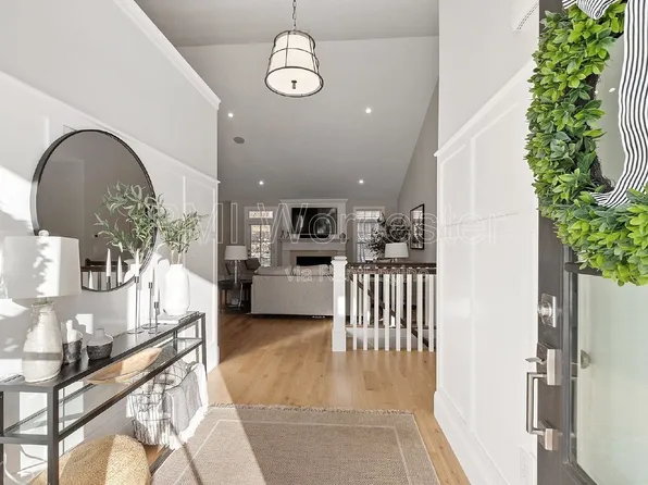 57 Old Brook Rd, Shrewsbury, MA 01545