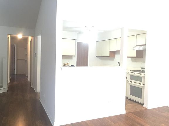 3rd image of 1229 Ballantrae Pl APT D
