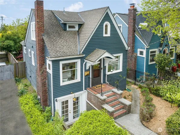617 N 46th Street, Seattle, WA 98103