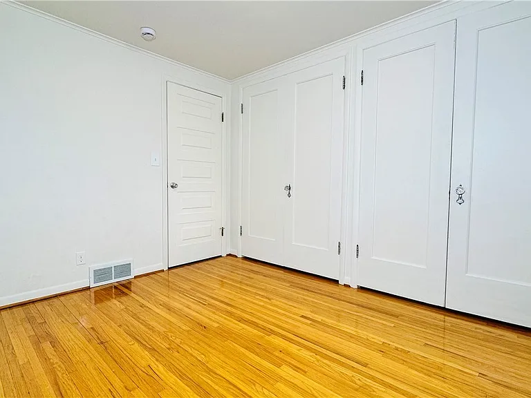 954 Brighton Rd — Photo 20