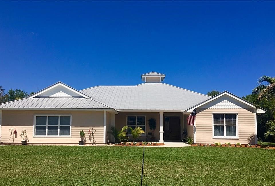 1st image of 1169 NE Bayside Pl