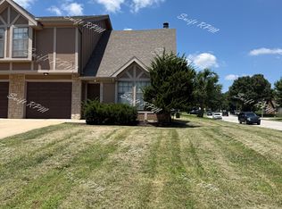 6702 W 150th St #1, Overland Park, KS 66223