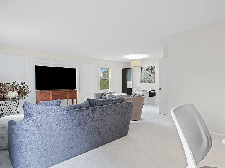3366 Taleen Ct — Photo 16