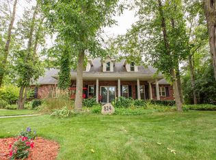 824 Briarwood Ct, Kohler, WI 53044