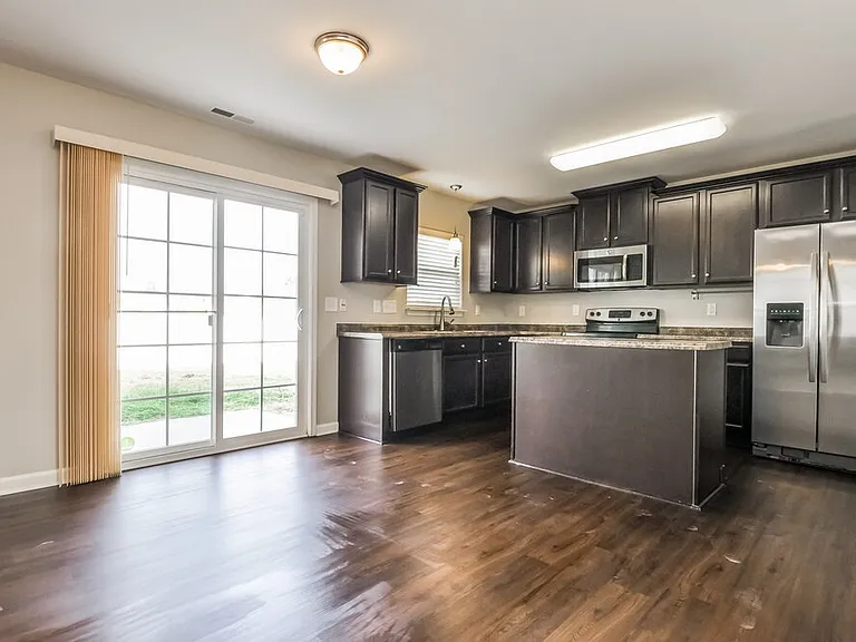 5004 Bee Balm Ct — Photo 5