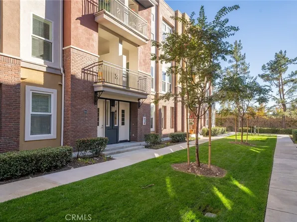648 W 1st St, Claremont, CA 91711