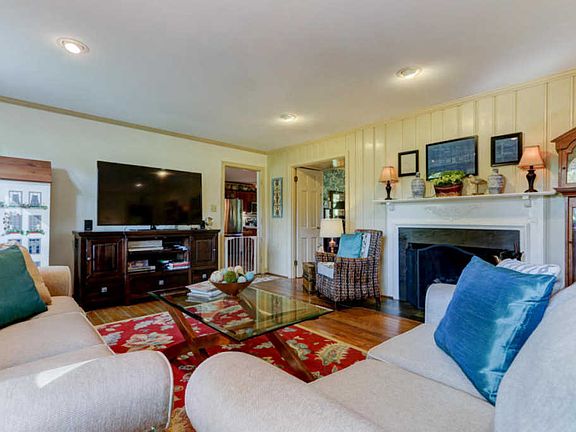 4th image of 3605 Kesterwood Dr