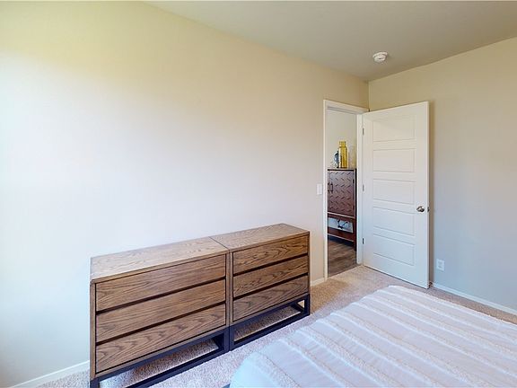 5th image of 14090 Guinevere Ln