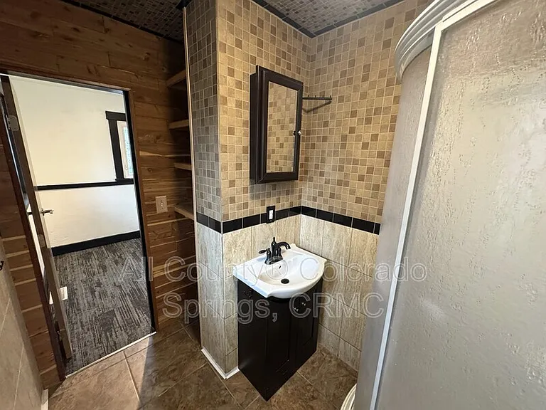 217 E Jefferson St — Photo 9