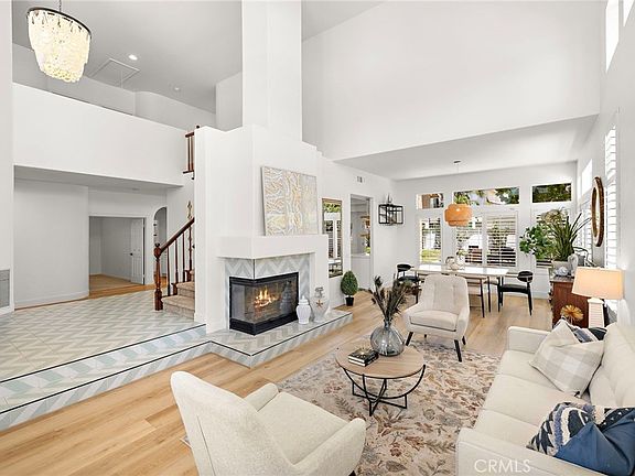 3rd image of 410 De Anza Ct