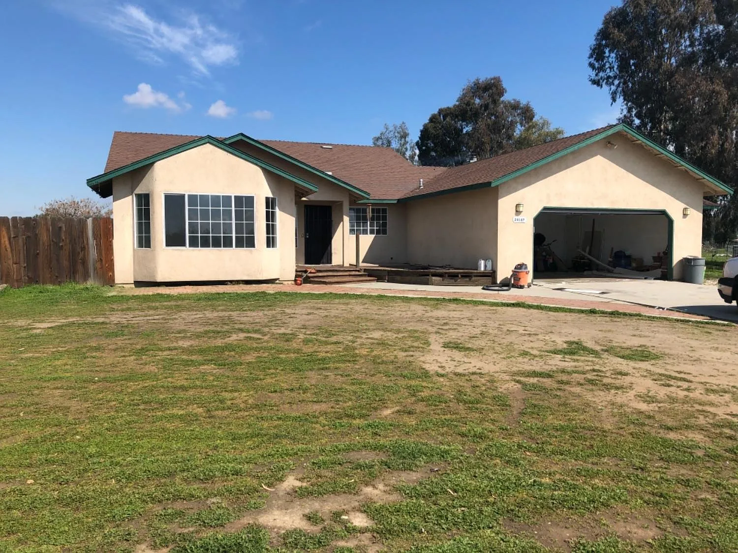 24187 Avenue 19 photo 1