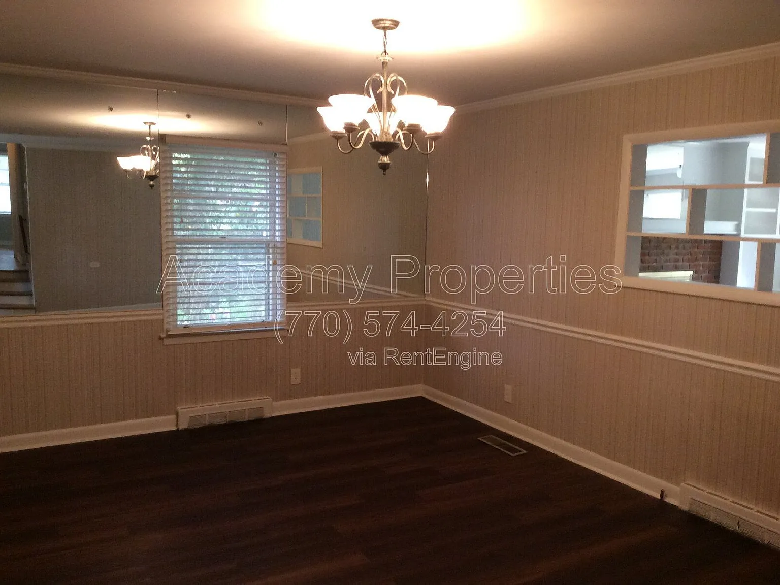 4 bed, 2.0 bath, 2164 sqft, $1,800 — Photo 4
