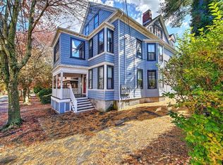 29 Creighton St, Providence, RI 02906