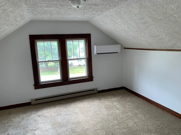 815 Patrick Henry Dr — Photo 14