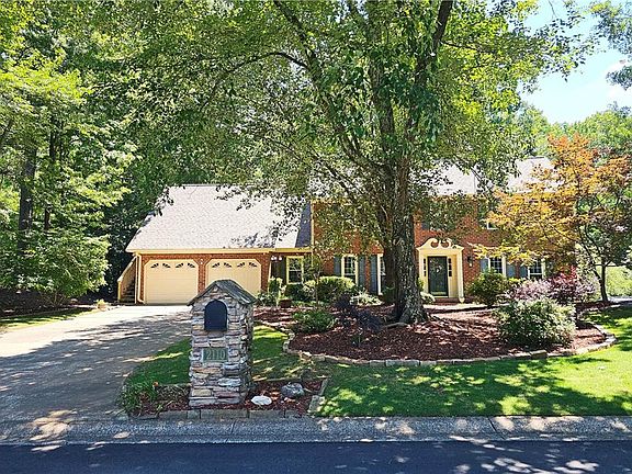 2nd image of 2110 B T Sheppard Dr