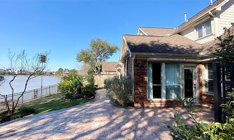 1st image of 530 Kingfisher Dr