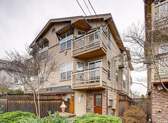 5th image of 2427 NW 59th St Unit 301