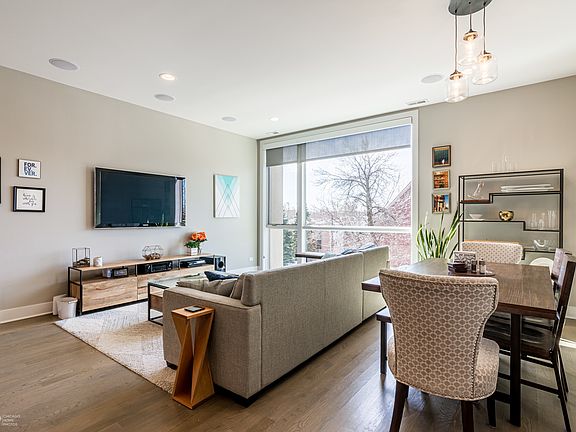 3rd image of 2121 N Mozart St #3