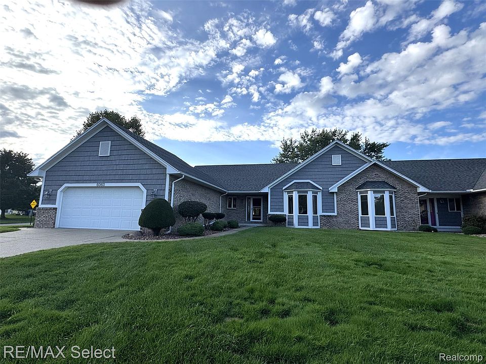 1st image of 6060 Oak Creek Dr