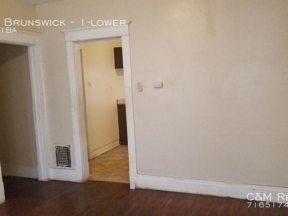 4th image of 128 Brunswick Blvd #1