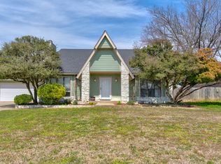 1237 Forest Ln, Catoosa, OK 74015