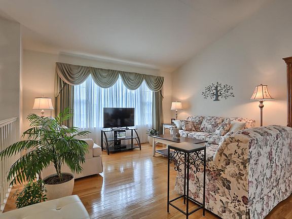 4th image of 1823 Janet Ave