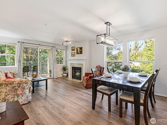 5th image of 4423 249th Terrace SE