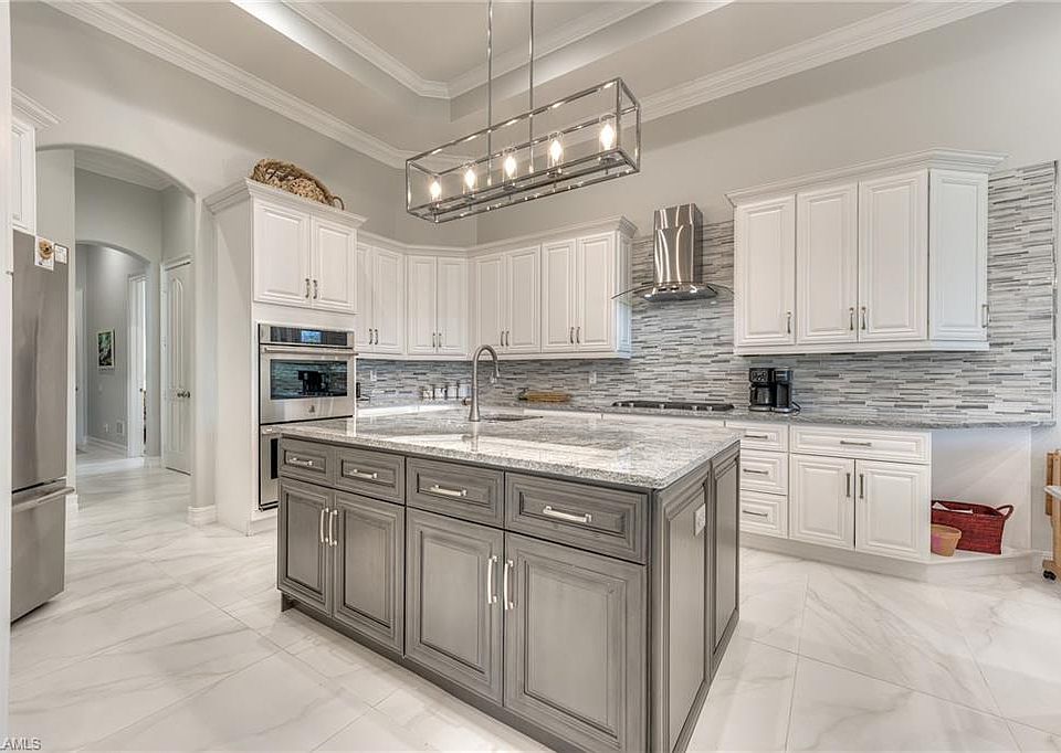 1st image of 23084 Shady Knoll DR