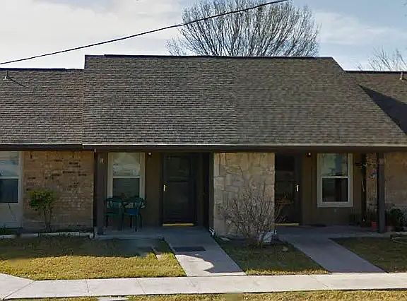 4th image of 600 W Spring St #4811