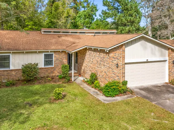 3608 Meadow Drive, Morehead City, NC 28557