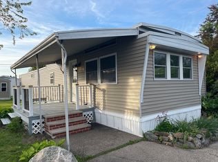 105 Blackberry Pl, Kittery, ME 03904