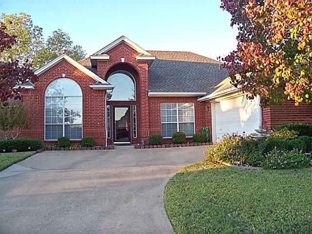 1st image of 8221 Vine Wood Dr