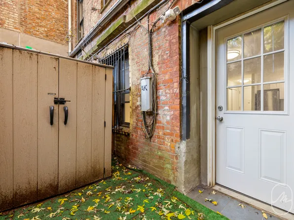 456 West 22nd Street image 1 of 8