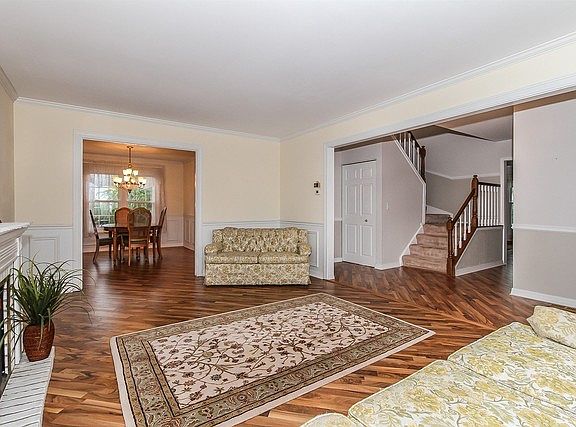 5th image of 1931 Fairhaven Ct
