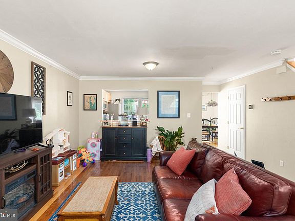 3rd image of 2197 Cantley Ct