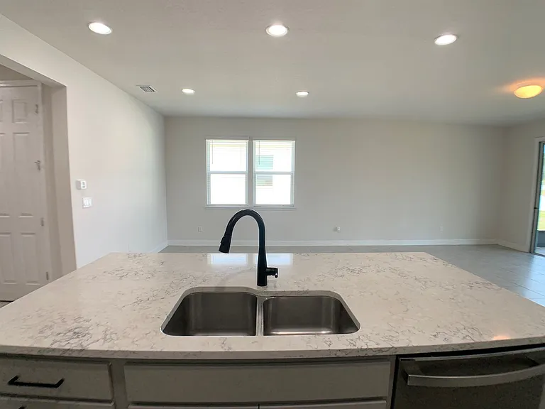1499 Tropical Pine Cv — Photo 21