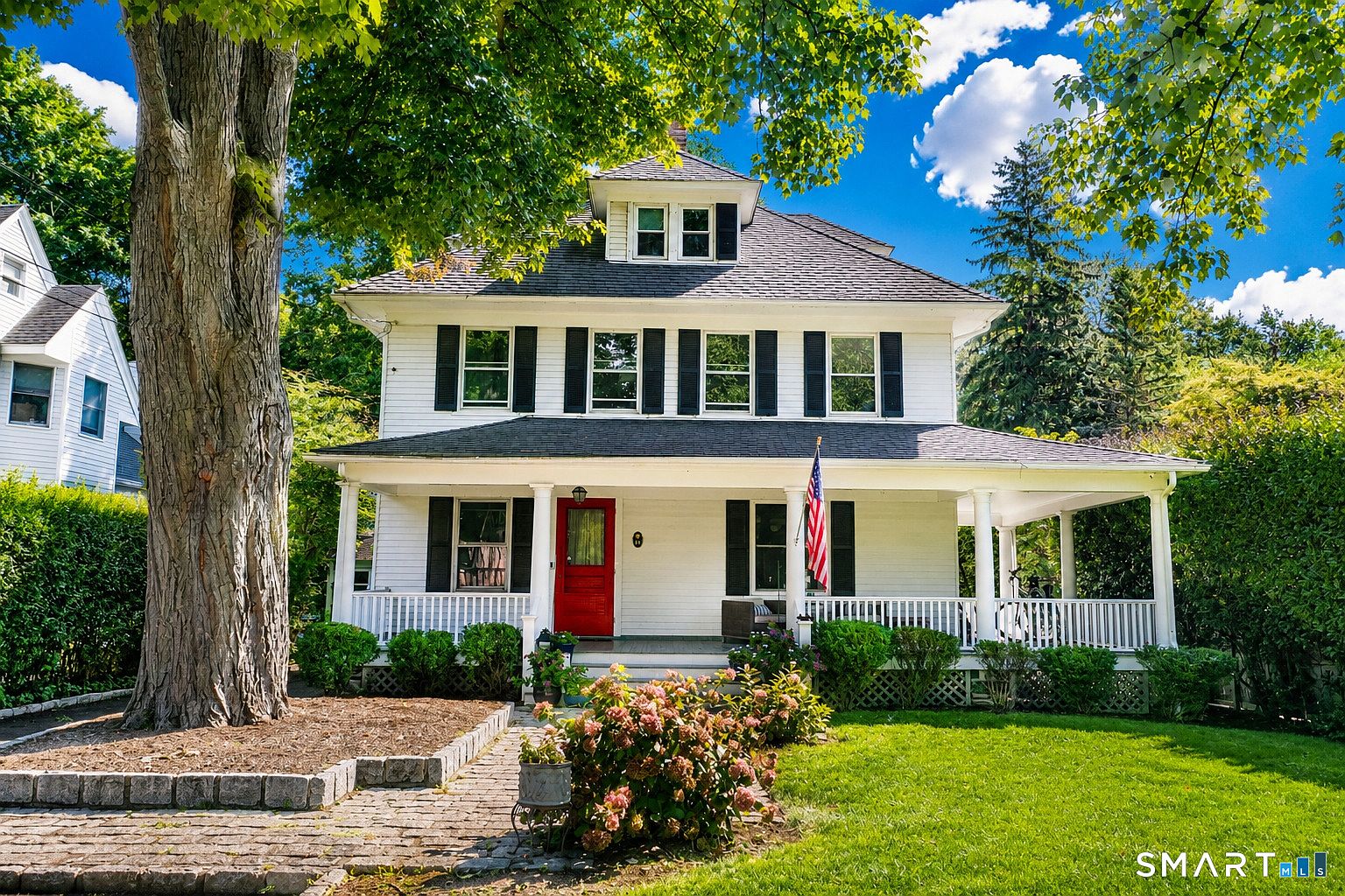 14 Highview Avenue — Innis Arden Golf Club