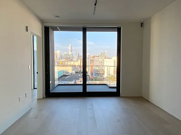 5th image of 241 10th St Unit 507