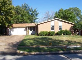 2013 Brenton St, Irving, TX 75062
