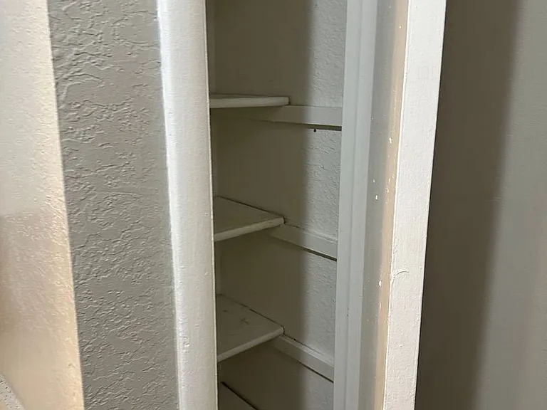 The Lewiston Apartments — Photo 6