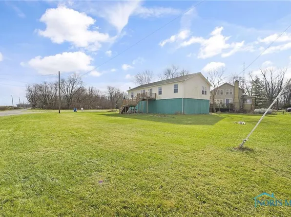 645 Clubhouse Blvd, Curtice, OH 43412