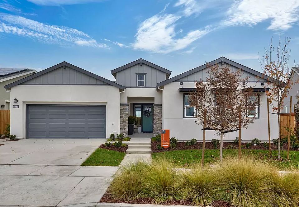 Model Home Dawn Residence 2A