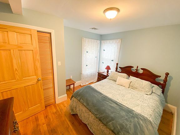 4th image of 61 Bigelow St #2